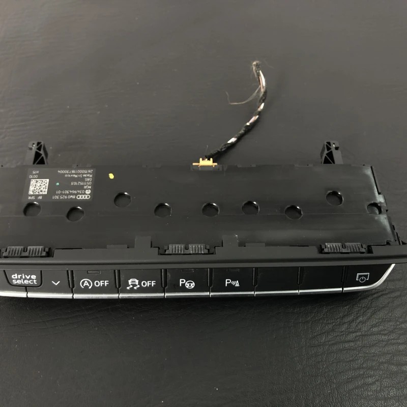 Consola butoane drive select / Audi A4 B8 2017 / Audio si electronice