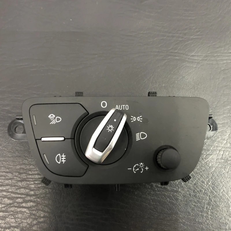 Bloc lumini / Audi A4 B8 2017 / Interior