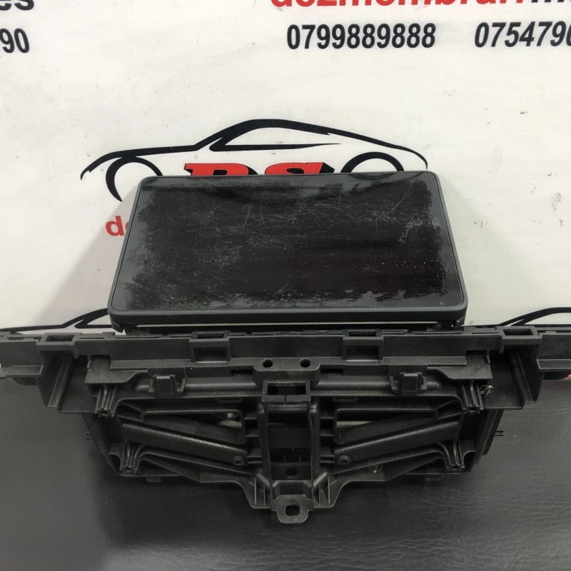 Display central / Audi A4 B8 2017 / Interior