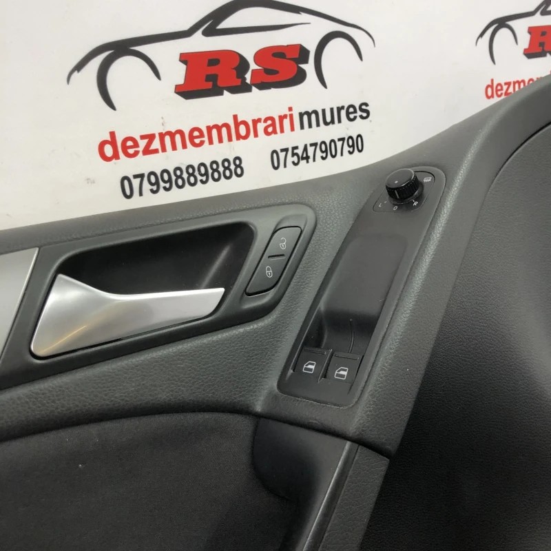 Panou tapiterie usa stanga fata / Volkswagen Golf MK6 2010 / Interior