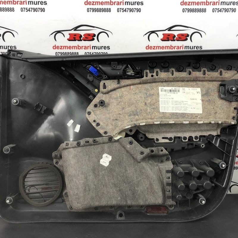 Panou tapiterie usa stanga fata / Volkswagen Golf MK6 2010 / Interior