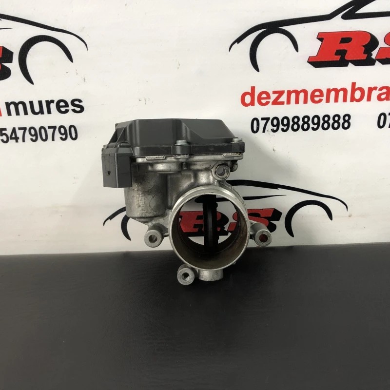 Clapeta de acceleratie / Volkswagen Golf MK6 2010 / Motor, racire si evacuare