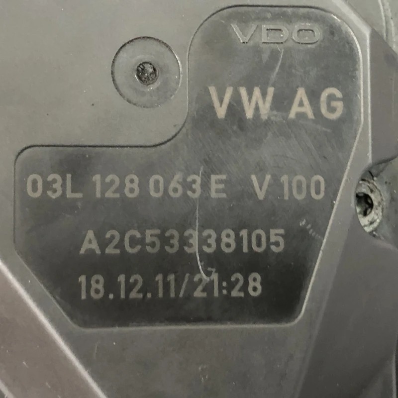 Clapeta de acceleratie / Volkswagen Golf MK6 2010 / Motor, racire si evacuare