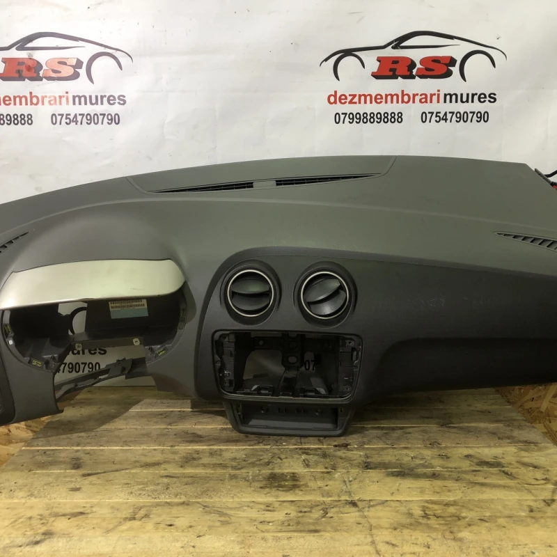 Plansa bord Seat 