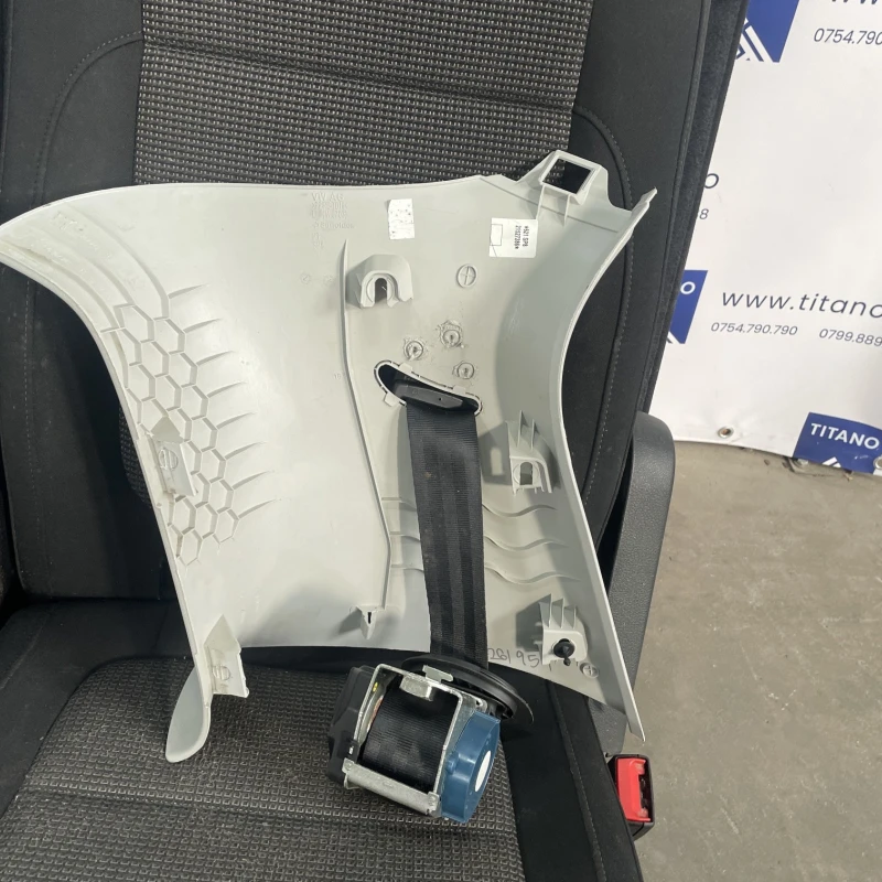 Scaune spate cu centuri / Volkswagen Sharan 7N 2013 / Interior