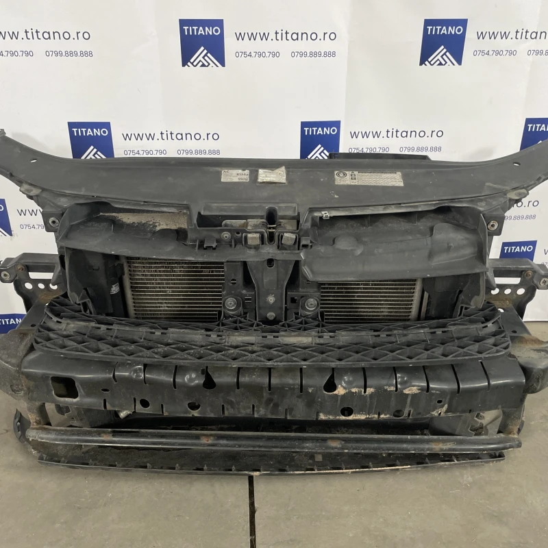 Trager complet / Volkswagen Passat B7 2012 / Caroserie, oglinzi si faruri