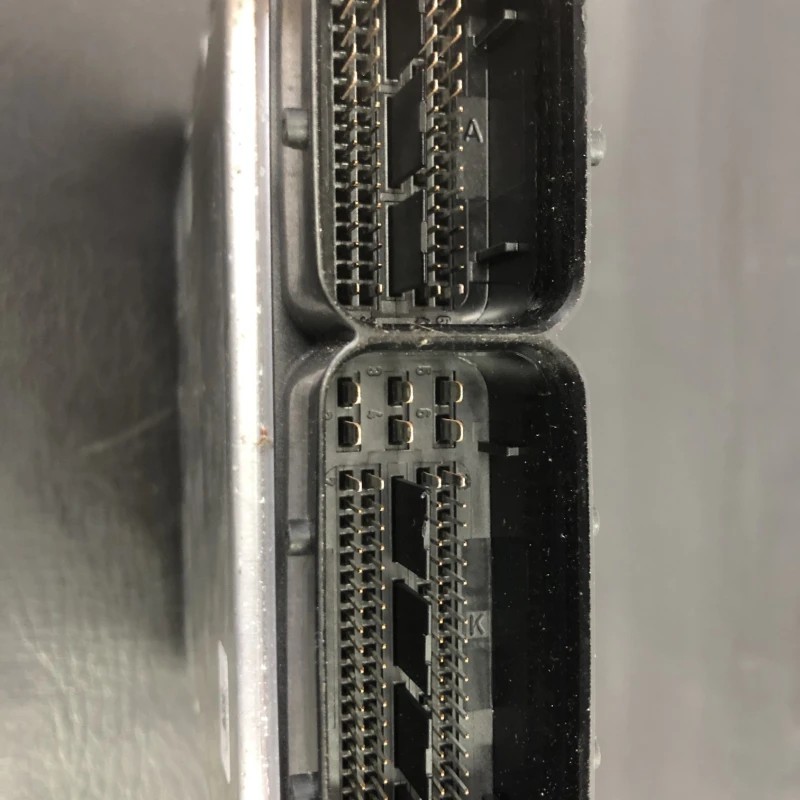 Calculator motor ecu / Volkswagen Golf MK6 2010 / Audio si electronice