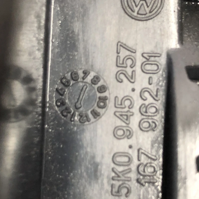 Stop stanga caroserie / Volkswagen Golf MK6 2010 / Caroserie, oglinzi si faruri