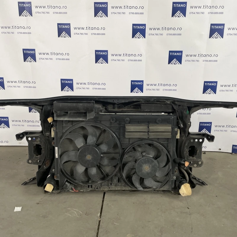 Trager complet / Volkswagen Passat B7 2012 / Caroserie, oglinzi si faruri
