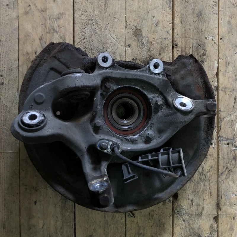 Fuzeta stanga spate / Mercedes-Benz C Class W204 2010 / Directie si suspensie
