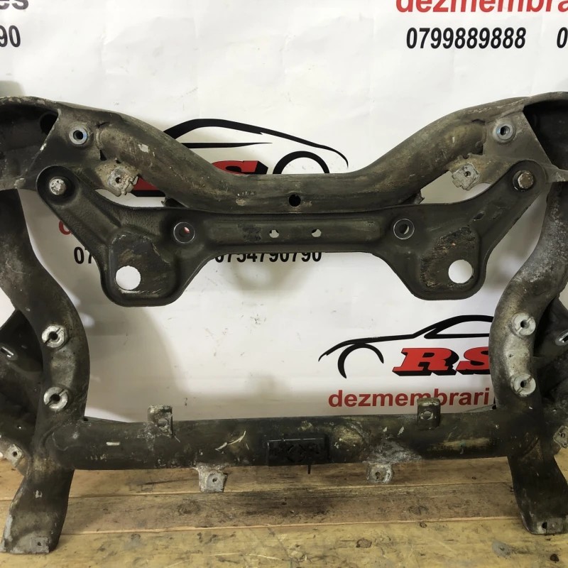 Punte fata / Mercedes-Benz C Class W204 2010 / Caroserie, oglinzi si faruri
