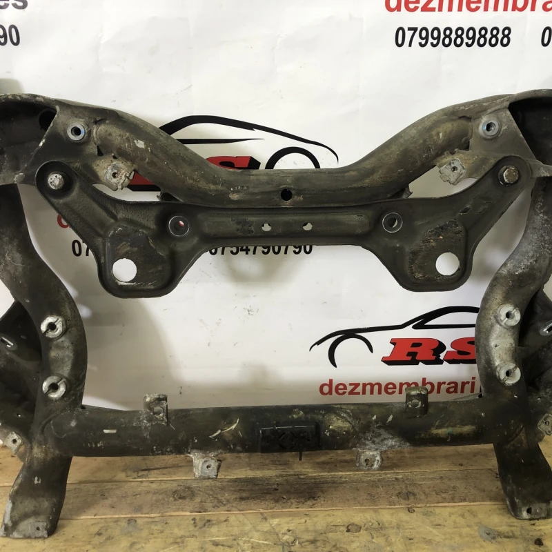 Punte fata / Mercedes-Benz C Class W204 2010 / Caroserie, oglinzi si faruri