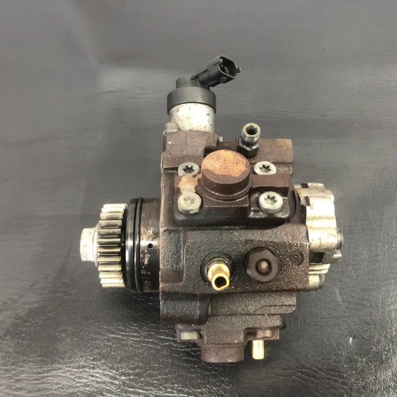 Pompa de injectie inalte / Opel Vivaro Vivaro A 2011 / Motor, racire si evacuare