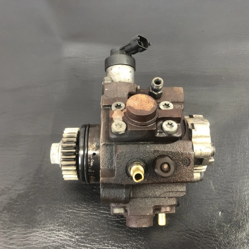 Pompa de injectie inalte / Opel Vivaro Vivaro A 2011 / Motor, racire si evacuare