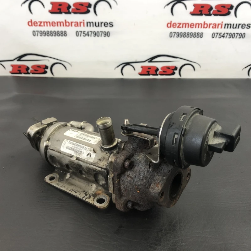 Racitor gaze egr / Opel Vivaro Vivaro A 2011 / Motor, racire si evacuare
