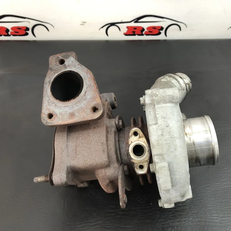 Turbosuflanta turbo turbina / Opel Vivaro Vivaro A 2011 / Motor, racire si evacuare