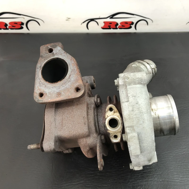 Turbosuflanta turbo turbina / Opel Vivaro Vivaro A 2011 / Motor, racire si evacuare