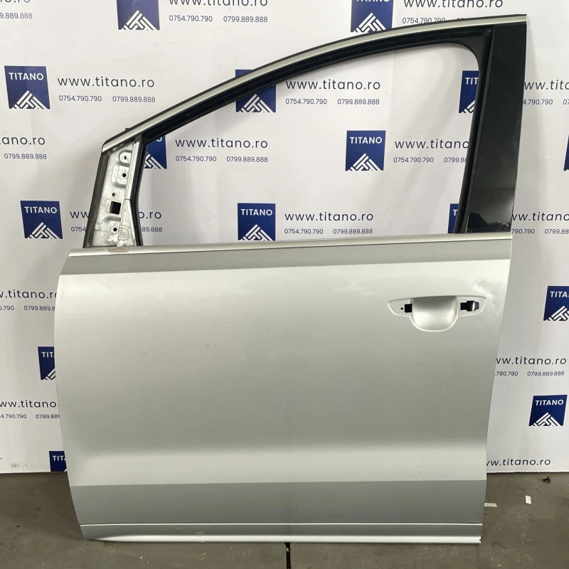 Usa stanga fata / Volkswagen Sharan 7N 2013 / Caroserie, oglinzi si faruri