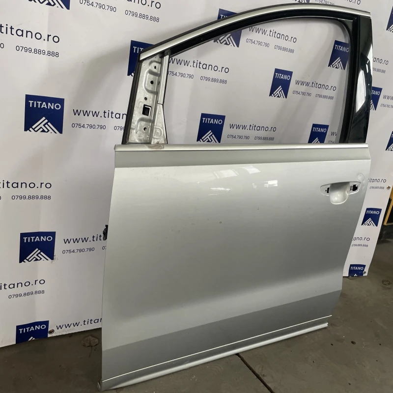 Usa stanga fata / Volkswagen Sharan 7N 2013 / Caroserie, oglinzi si faruri