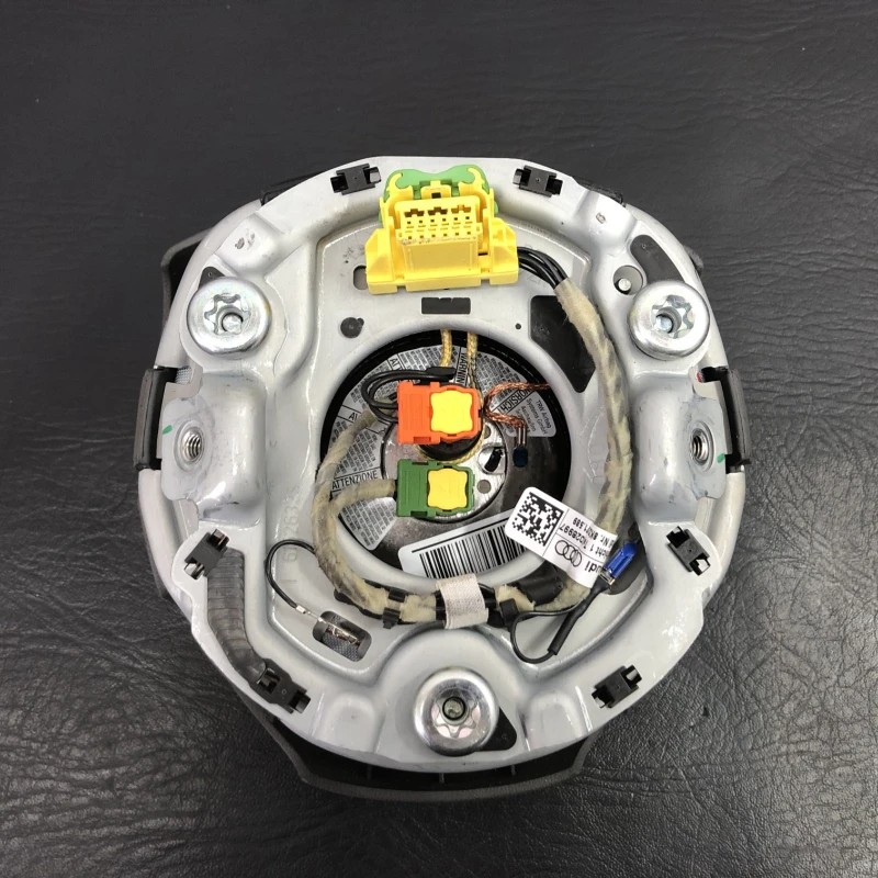 Airbag volan / Audi A4 B8 2009 / Interior
