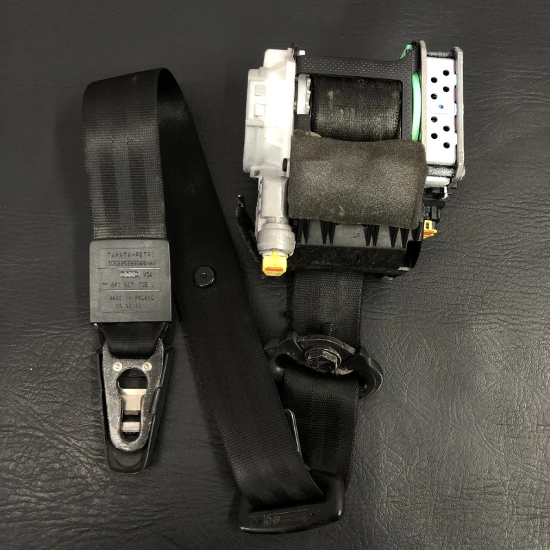 Centura stanga fata Audi A4 B8 2010