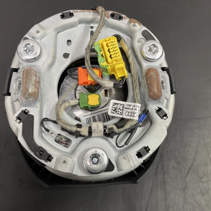 Airbag volan / Audi A4 B8 2010 / Interior