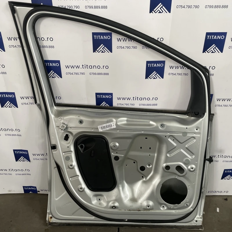Usa stanga fata / Volkswagen Sharan 7N 2013 / Caroserie, oglinzi si faruri