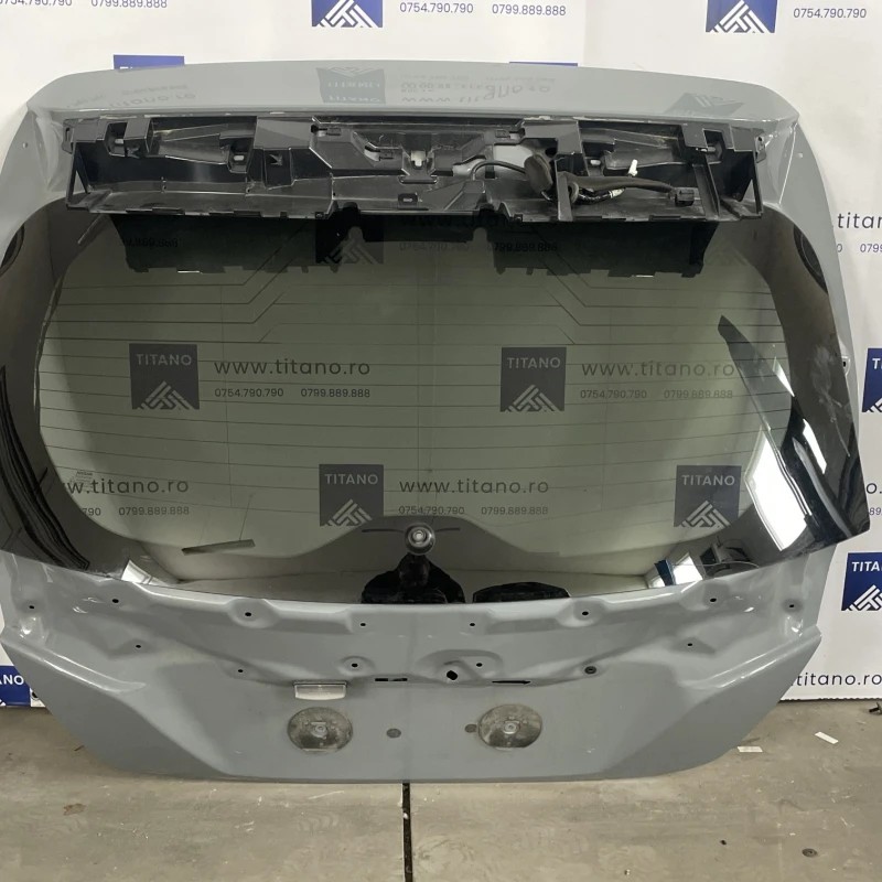 Haion / Nissan Leaf ZE1 2019 / Caroserie, oglinzi si faruri