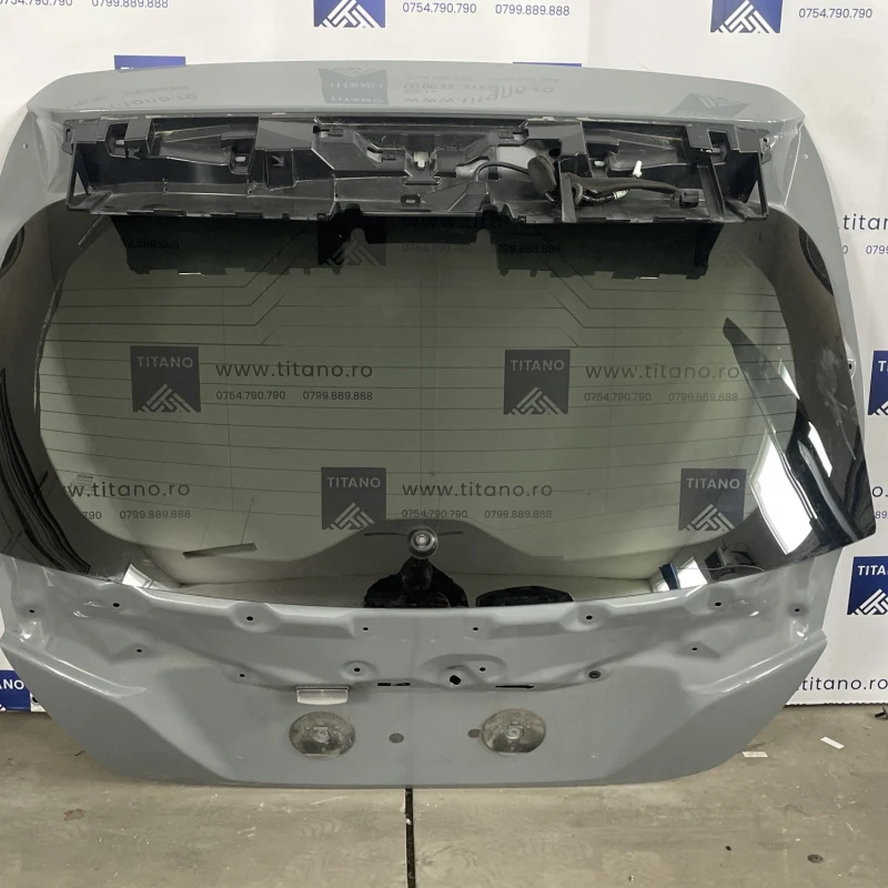 Haion / Nissan Leaf ZE1 2019 / Caroserie, oglinzi si faruri