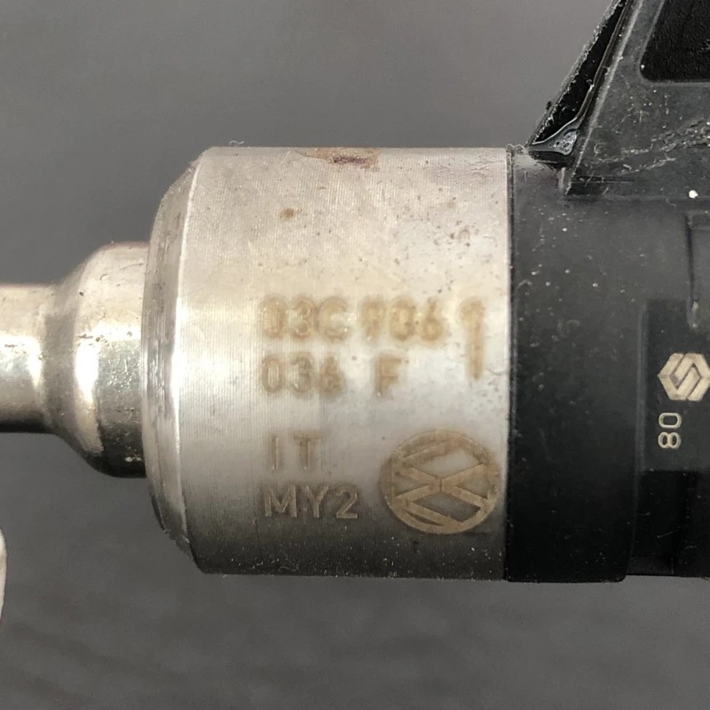 Injector / Volkswagen Golf MK6 2012 / Motor, racire si evacuare