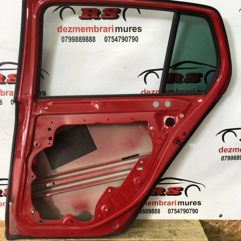 Usa dreapta spate / Volkswagen Golf MK6 2012 / Caroserie, oglinzi si faruri