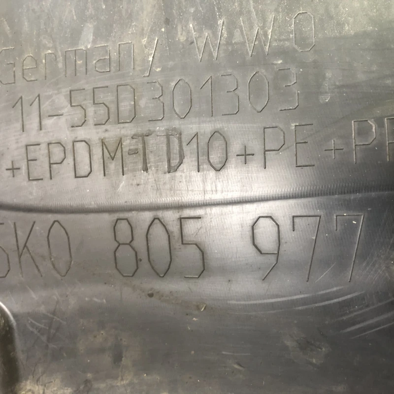 Carenaj stanga fata mare / Volkswagen Golf MK6 2012 / Caroserie, oglinzi si faruri