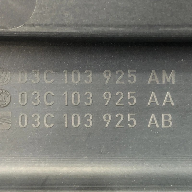 Capac motor / Volkswagen Golf MK6 2012 / Motor, racire si evacuare