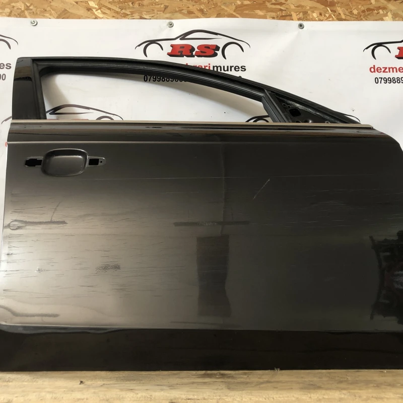 Usa dreapta fata / Audi A4 B8 2010 / Caroserie, oglinzi si faruri