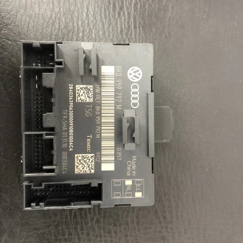 Modul usa dreapta fata Audi A4 B8 2010