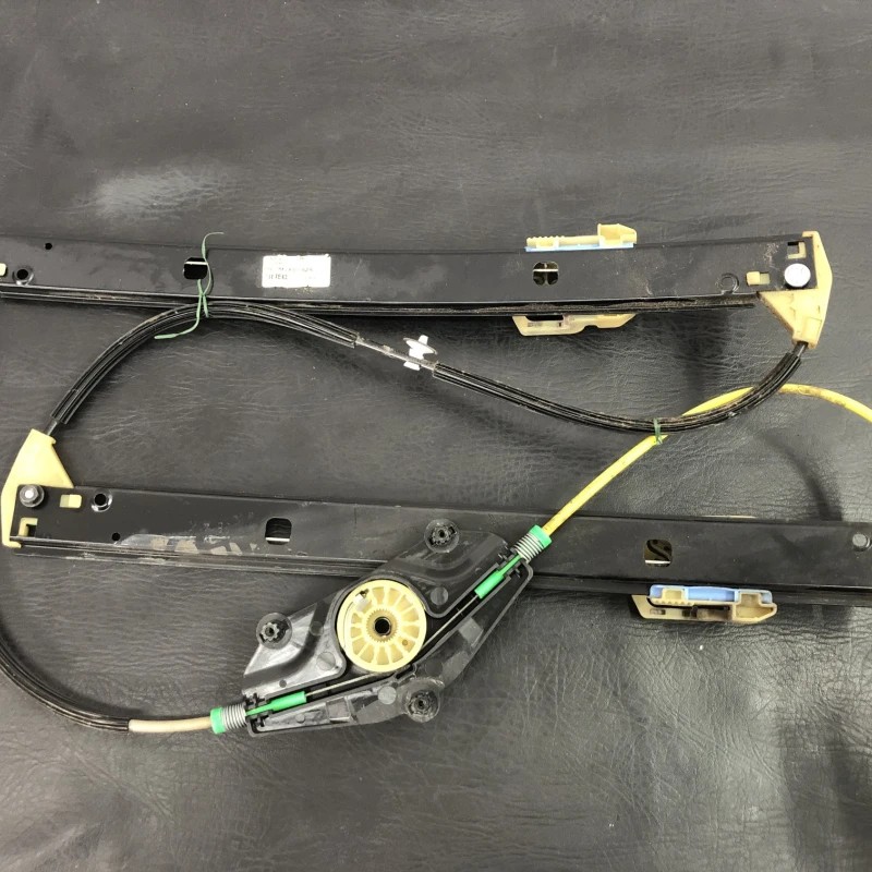 Macara geam dreapta fata Audi A4 B8 2010