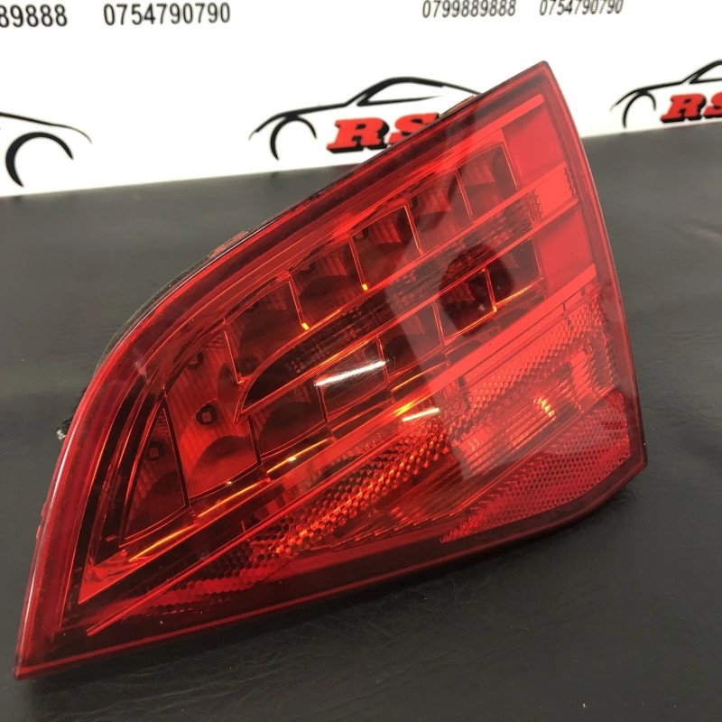 Stop led dreapta haion / Audi A4 B8 2010 / Caroserie, oglinzi si faruri