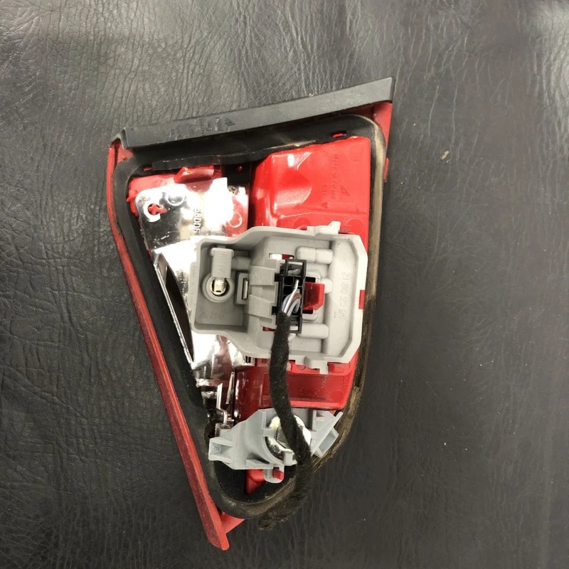 Stop led dreapta haion / Audi A4 B8 2010 / Caroserie, oglinzi si faruri