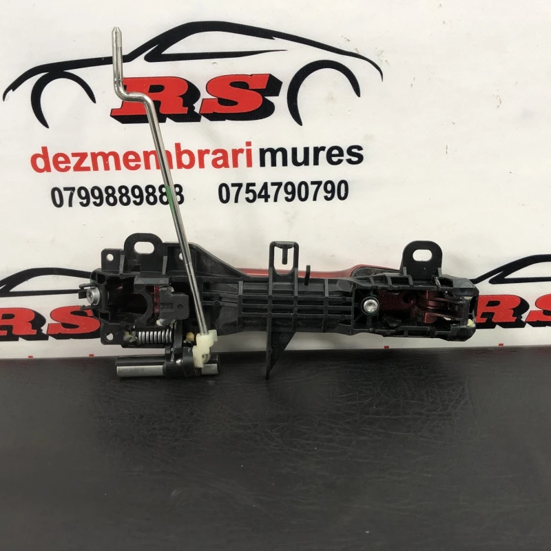 Maner usa dreapta fata / Toyota Yaris XP130 2014 / Caroserie, oglinzi si faruri