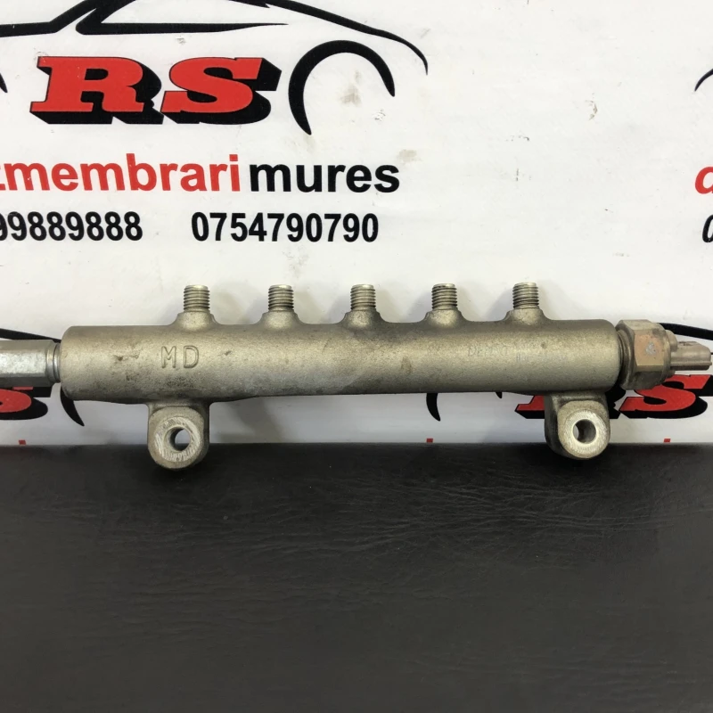 Rampa injectoare cu senzor Nissan 