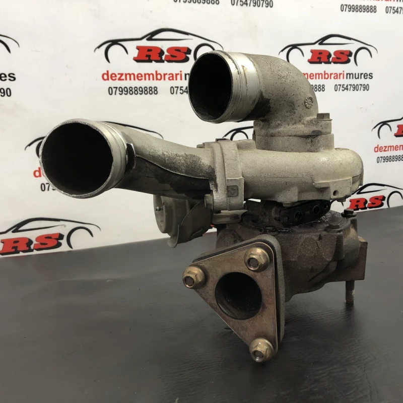Turbosuflanta turbo turbina Nissan 