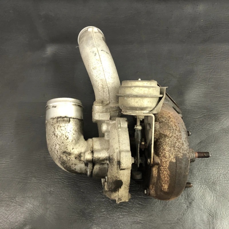 Turbosuflanta turbo turbina / Nissan Navara D40 2006 / Motor, racire si evacuare