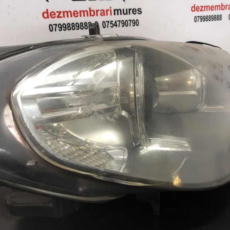 Far dreapta xenon / BMW X5 E70 LCI 2012 / Caroserie, oglinzi si faruri