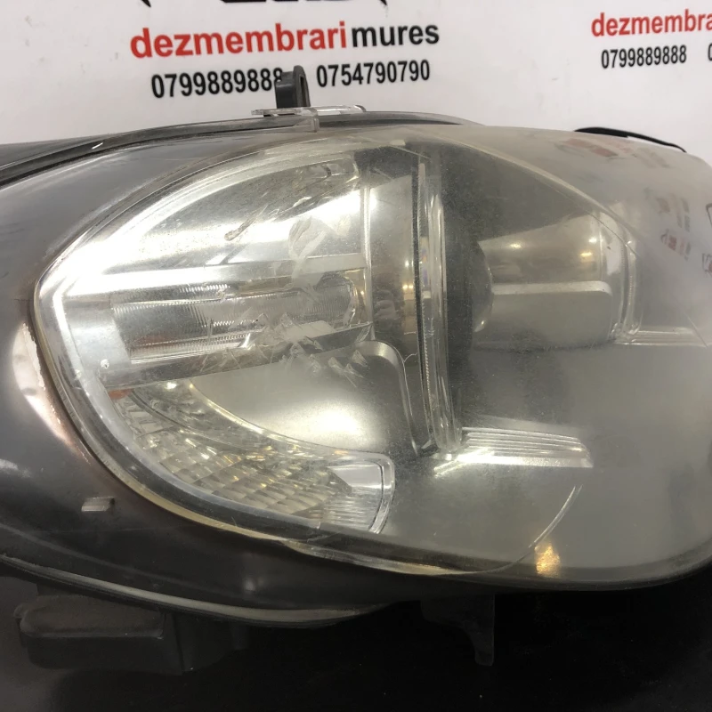 Far dreapta xenon / BMW X5 E70 2012 / Caroserie, oglinzi si faruri