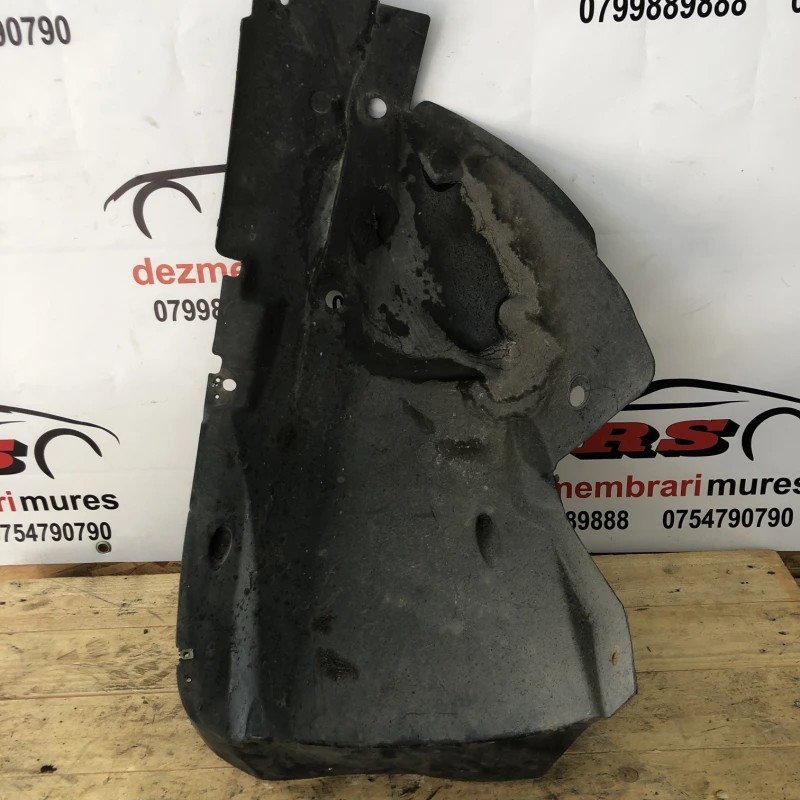 Carenaj stanga fata mic / Renault Trafic Trafic 2011 / Caroserie, oglinzi si faruri