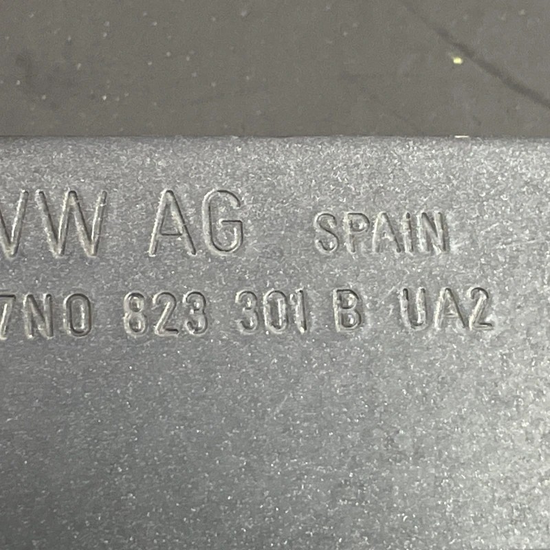 Balamale capota / Volkswagen Sharan 7N 2013 / Caroserie, oglinzi si faruri