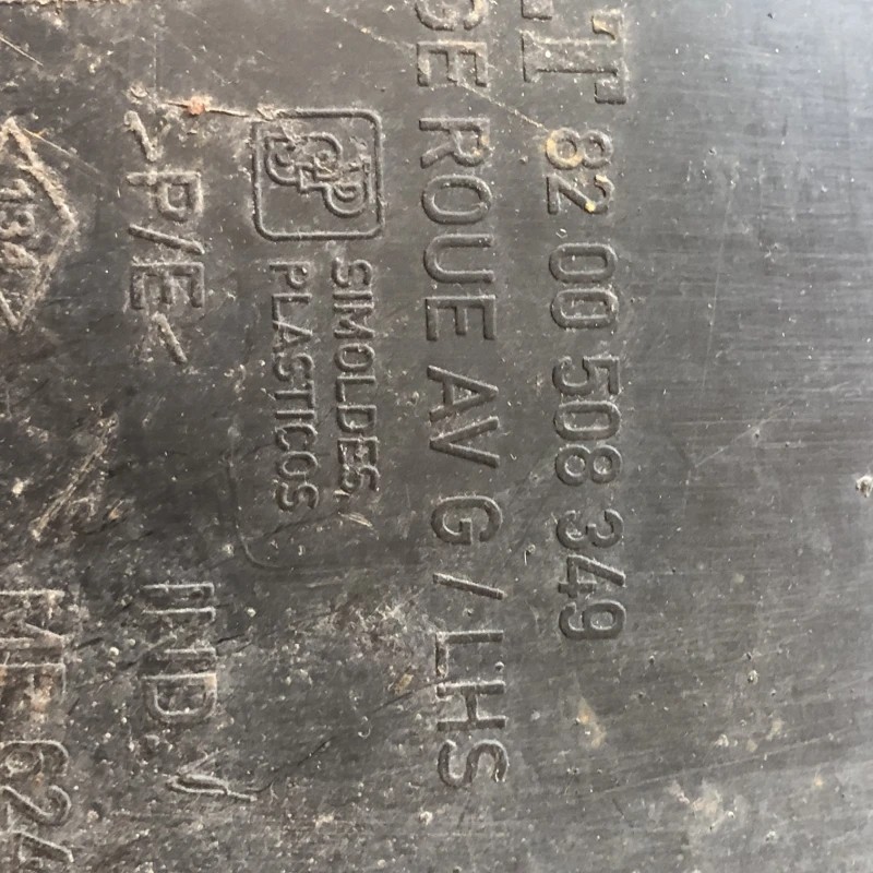 Carenaj stanga fata mic / Renault Trafic Trafic 2011 / Caroserie, oglinzi si faruri