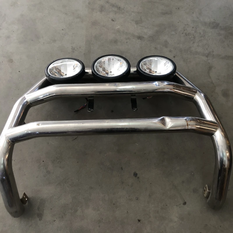 Bullbar cu proiectoare Nissan 