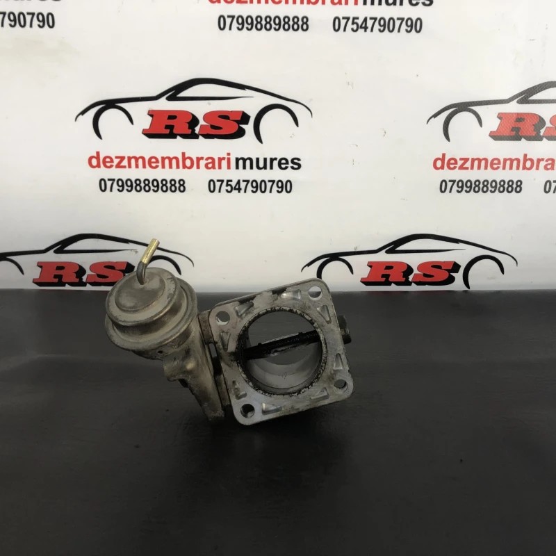 Clapeta de acceleratie / Nissan Navara D40 2006 / Motor, racire si evacuare