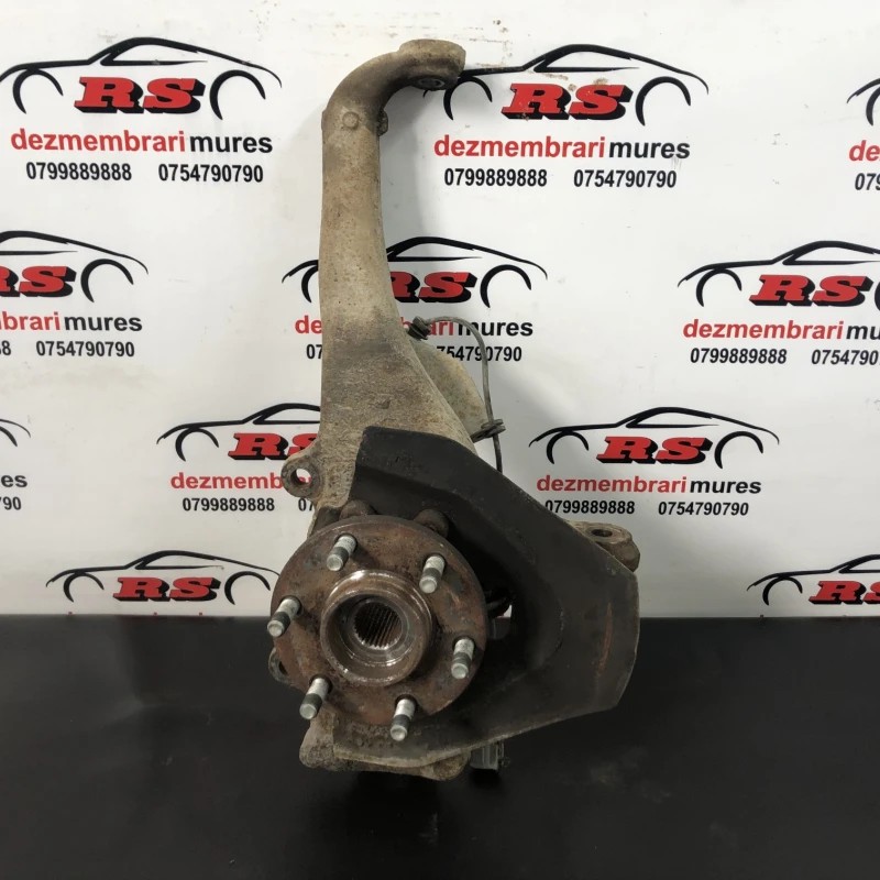 Fuzeta stanga fata / Nissan Navara D40 2011 / Directie si suspensie